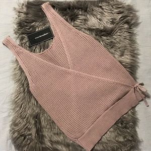 Women’s knitted blouse. NWT